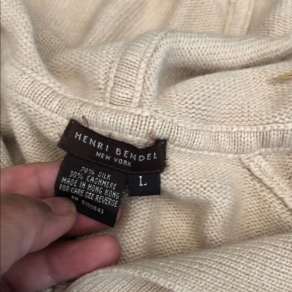 Henri Bendel New York Cozy Cream Hooded Sweater - Picture 2 of 5